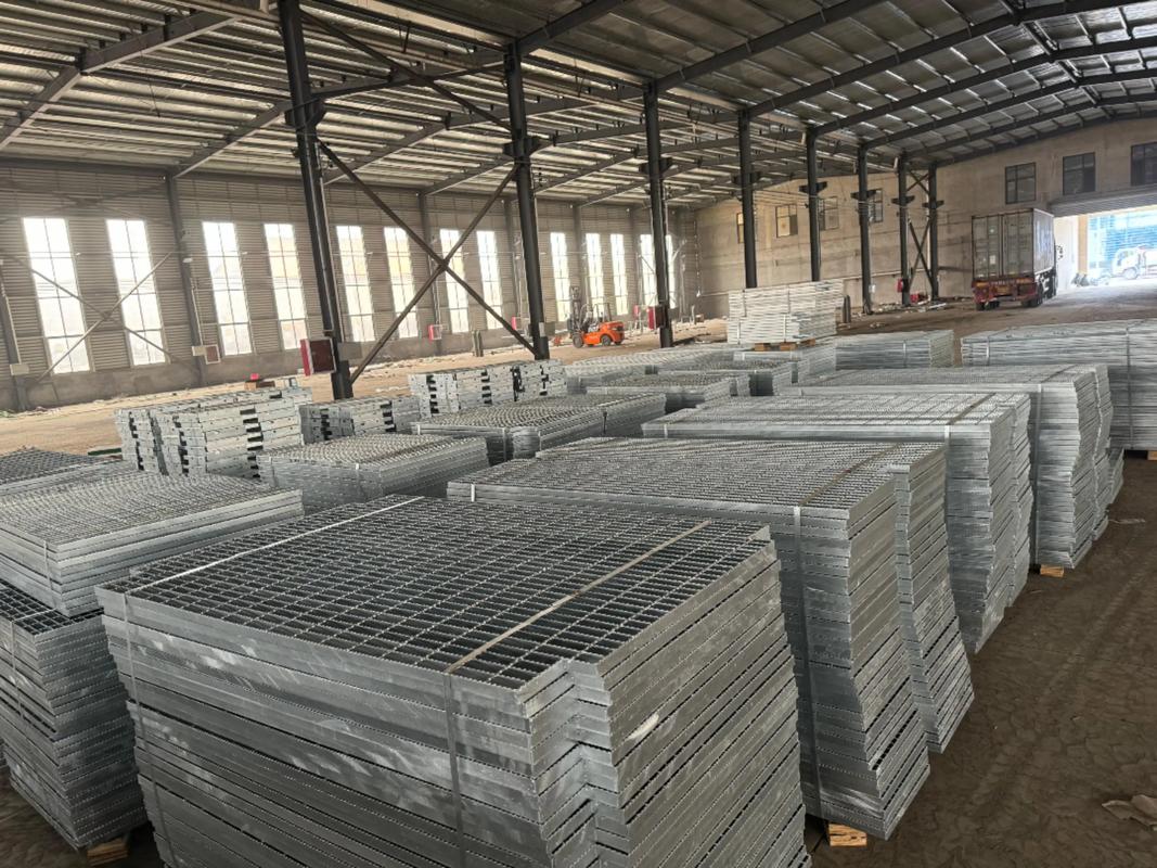 热镀锌钢格栅行业：工业升级带动全域增长