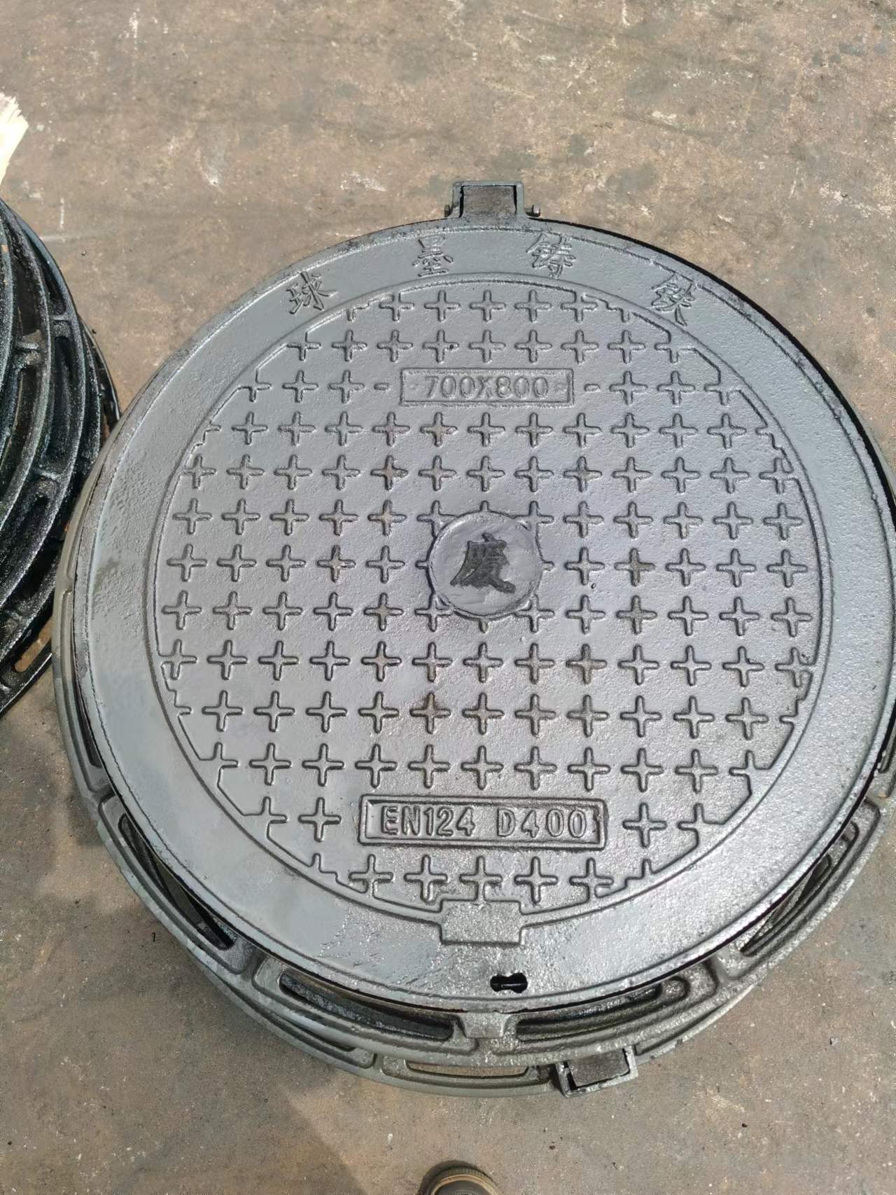 东莞井盖：安全保障与城市治理的实践