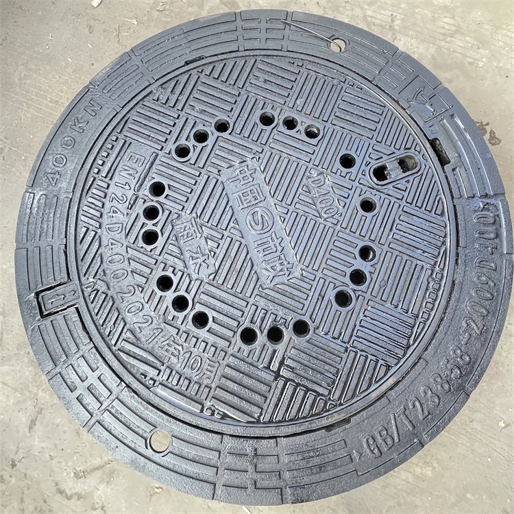铸铁井盖