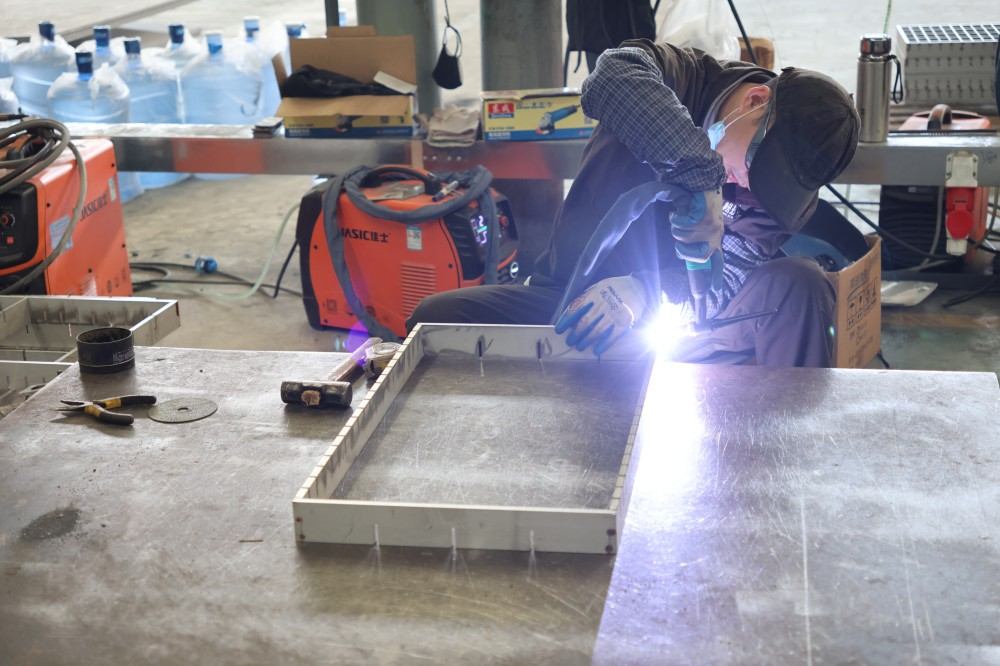 广东不锈钢井盖