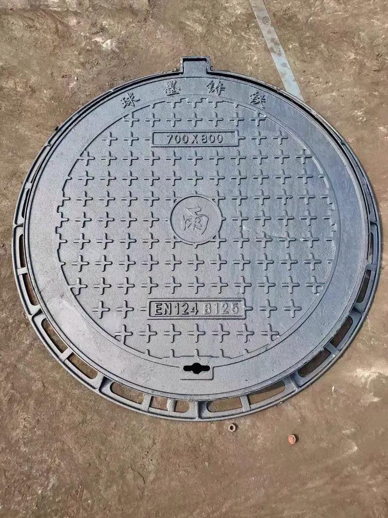 铸铁井盖