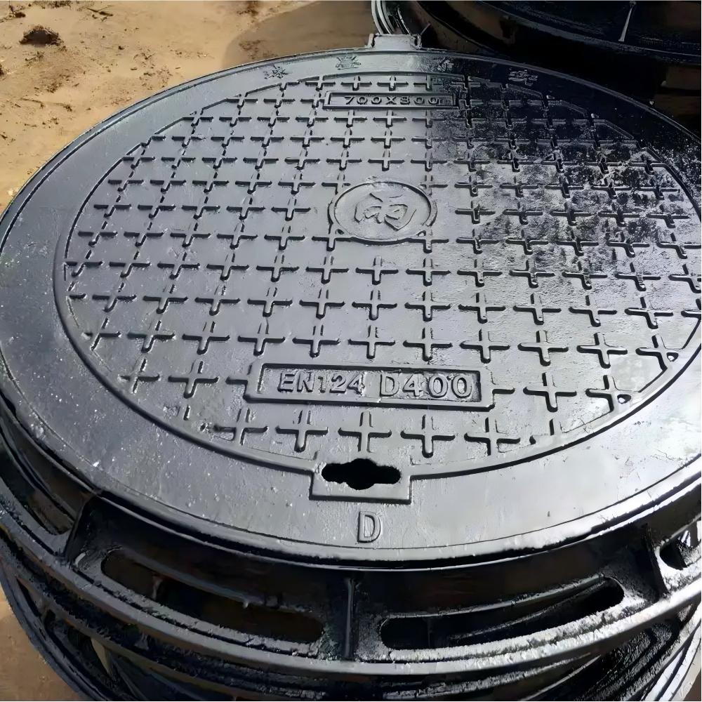 三亚铸铁井盖：藏在街巷的滨海印记