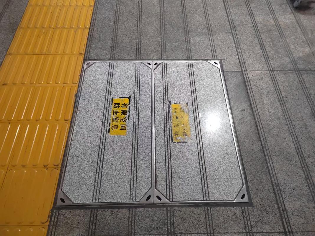 桂林不锈钢井盖