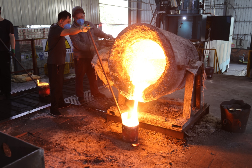 广东重投井盖厂家