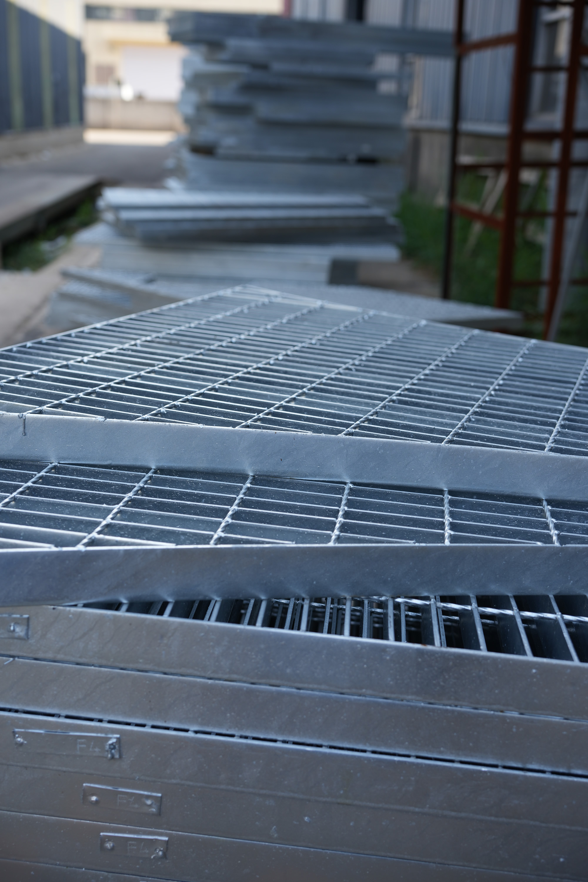 广西百色钢格栅｜红城定制，全场景筑牢建设根基