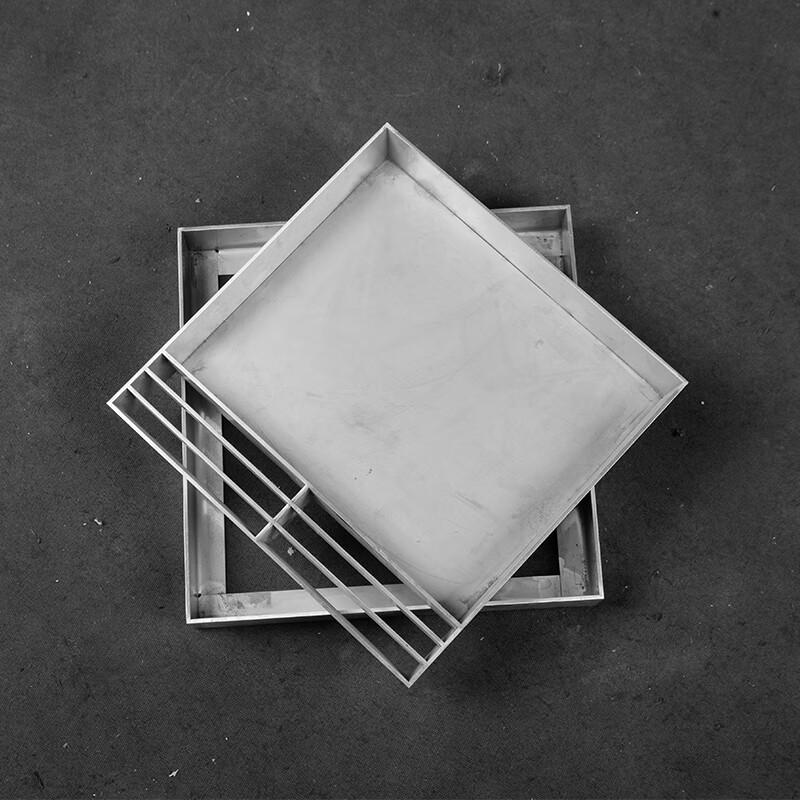 来宾不锈钢井盖_重投井盖厂家直供_市政/小区/园区专用耐腐蚀井盖