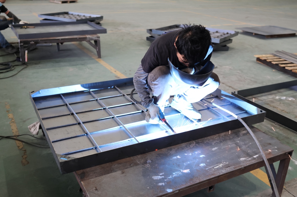 广东不锈钢井盖需求旺！多场景适配，筑牢基建安全防线