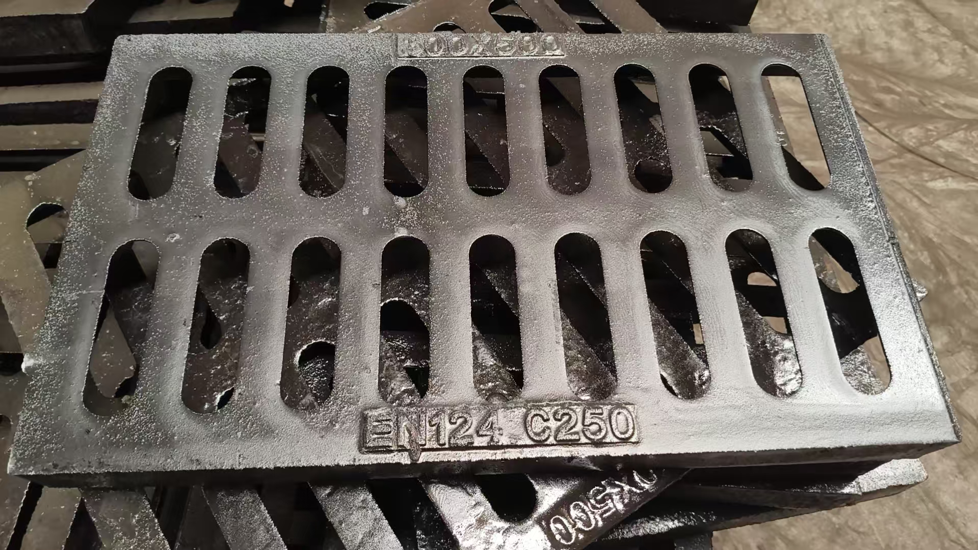 300*500*40球墨铸铁单篦C250 强承重排水优选