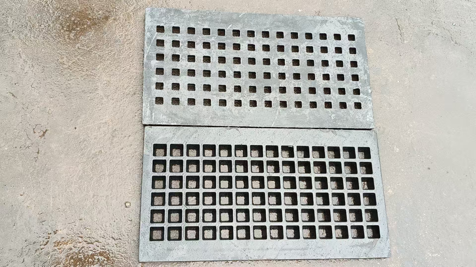 325*600铸铁单篦_重投井盖厂家直供_市政小区专用承重排水篦子